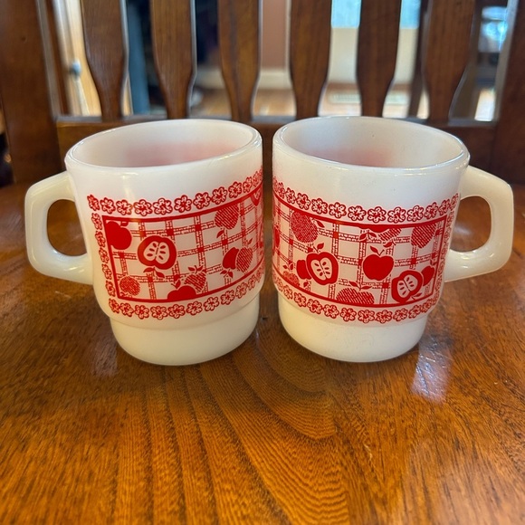 Vintage Fire King Apple Motif Mugs Set/2 - Picture 1 of 11